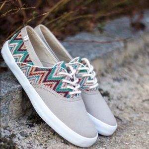 Etnies Women’s shoes Tan/white